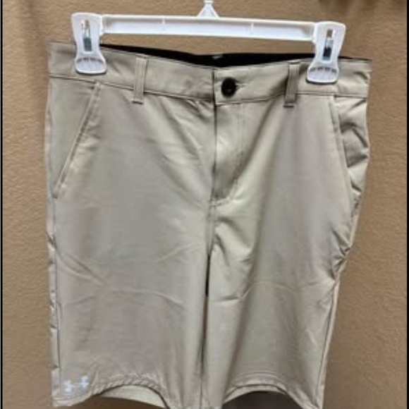 Under Armour Boys' Shorts (Size 16) - Picture 1 of 5